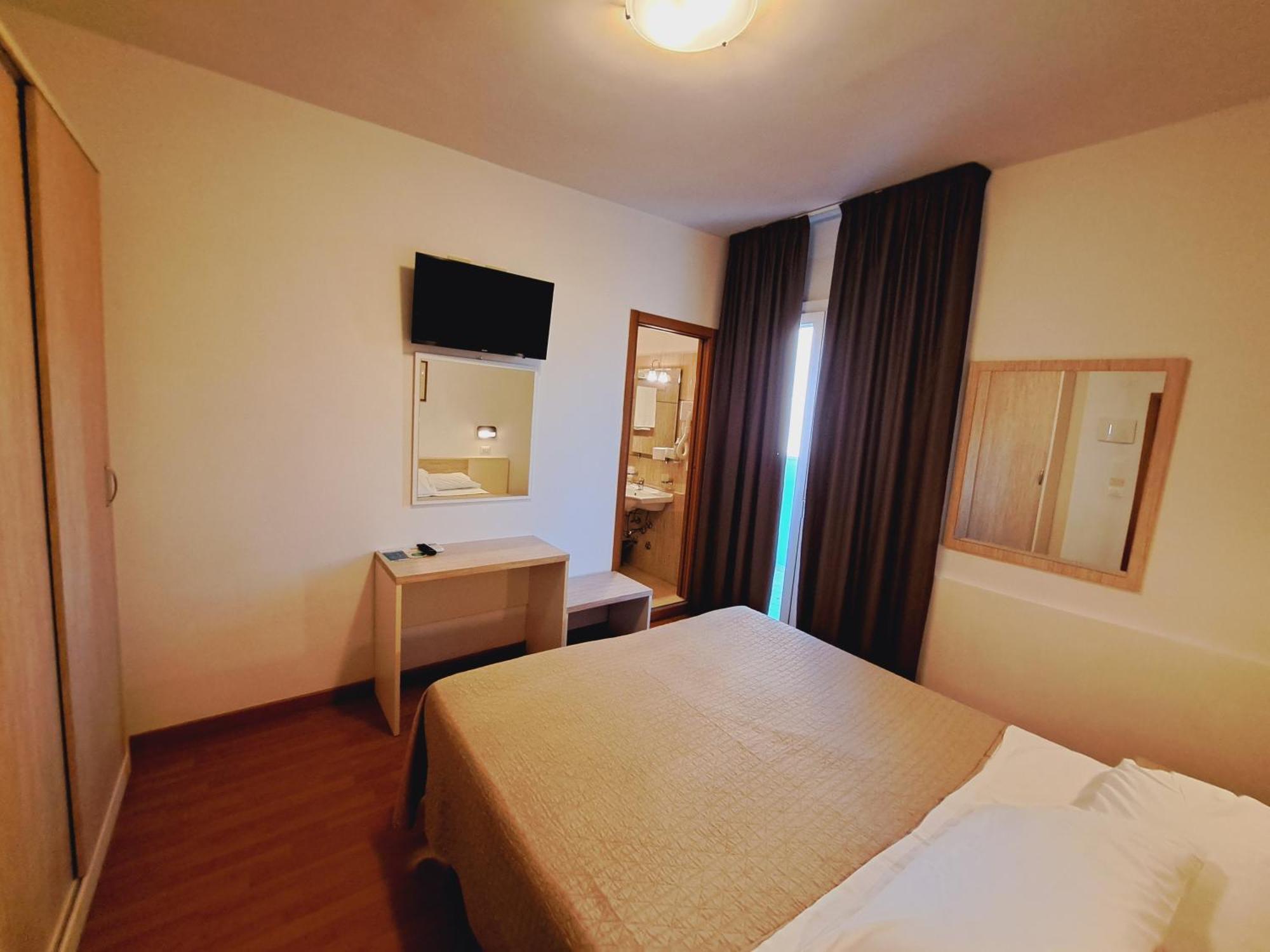 Hotel Butterfly Rimini Eksteriør bilde