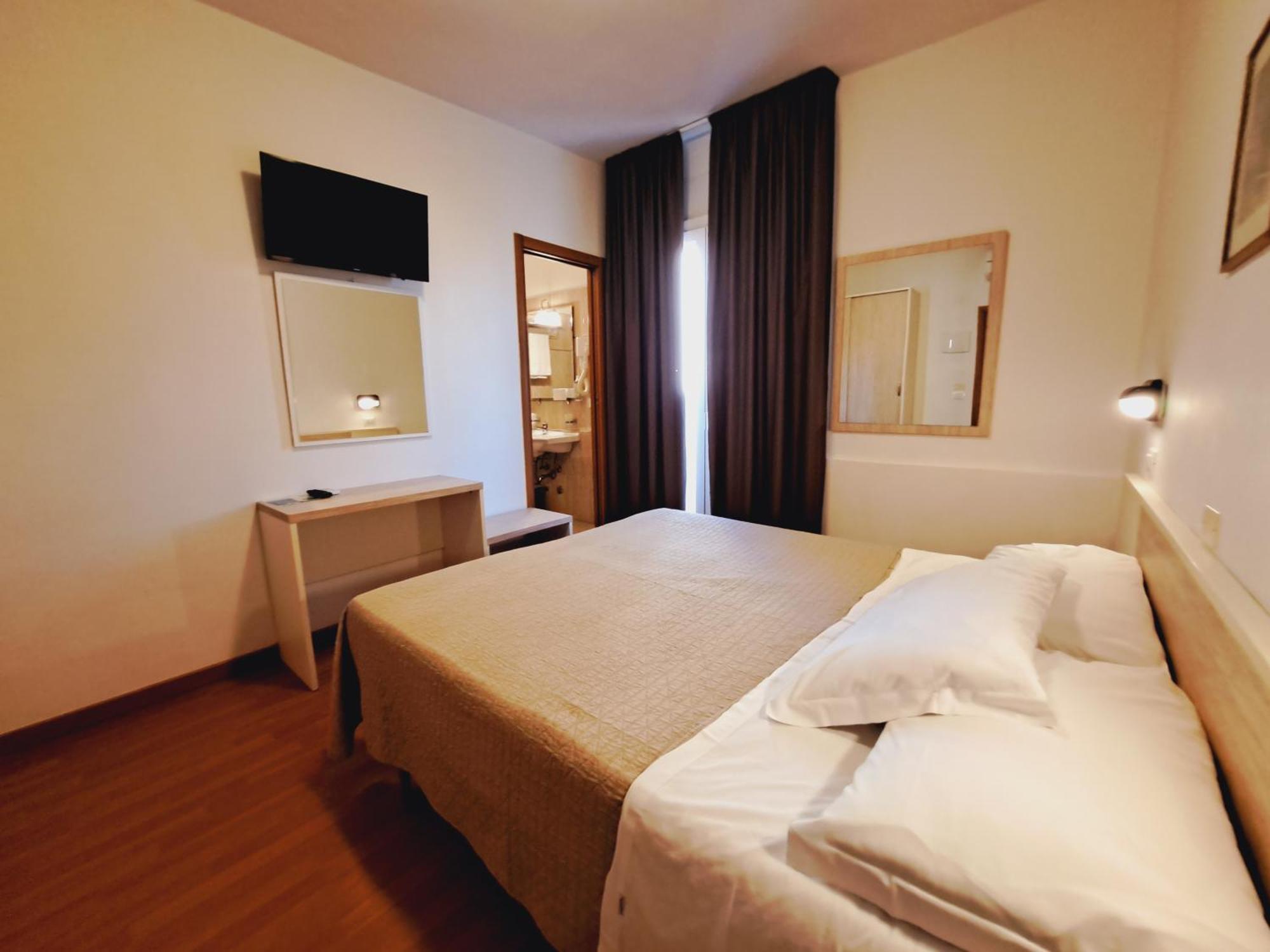 Hotel Butterfly Rimini Eksteriør bilde