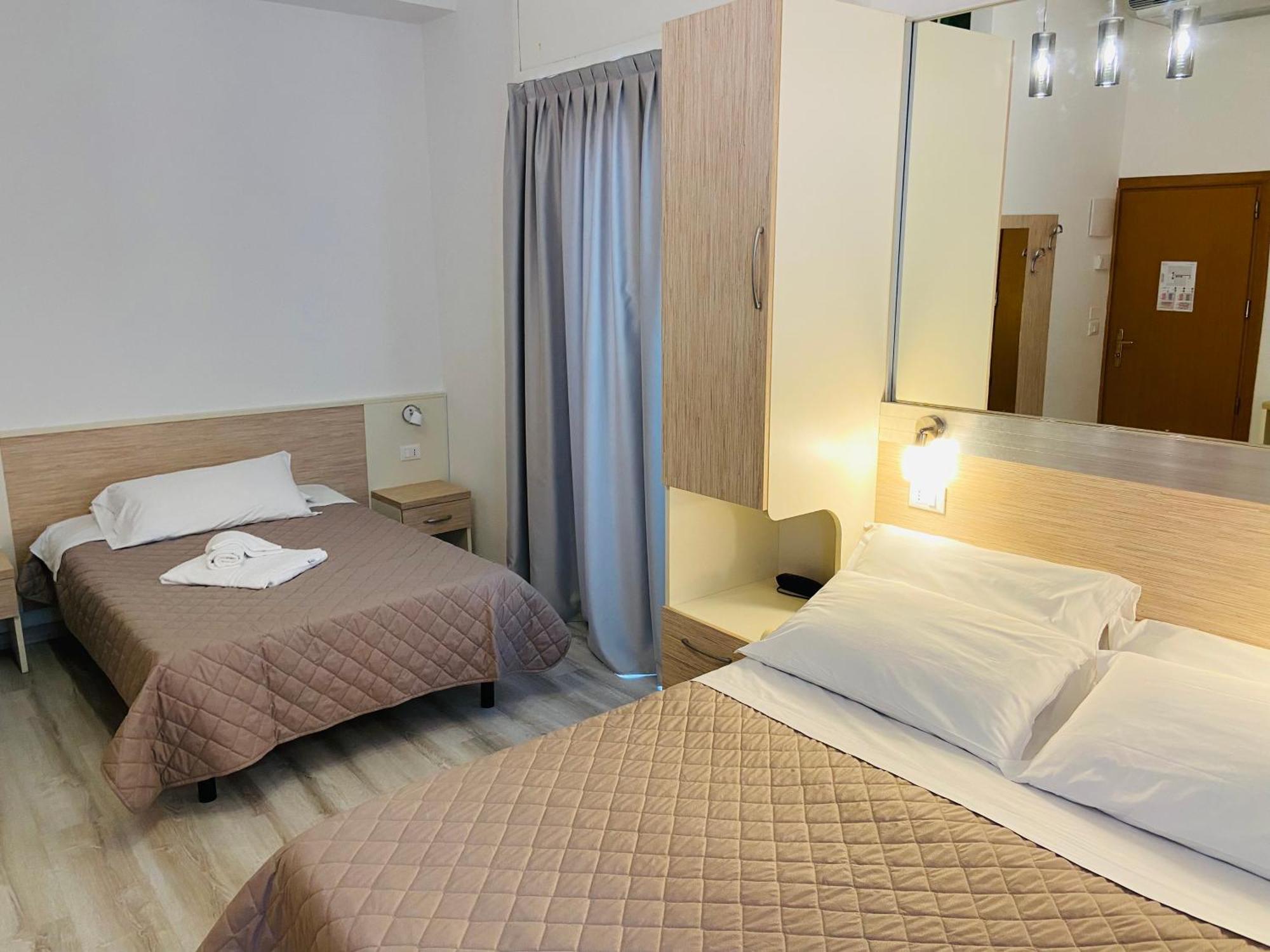 Hotel Butterfly Rimini Eksteriør bilde
