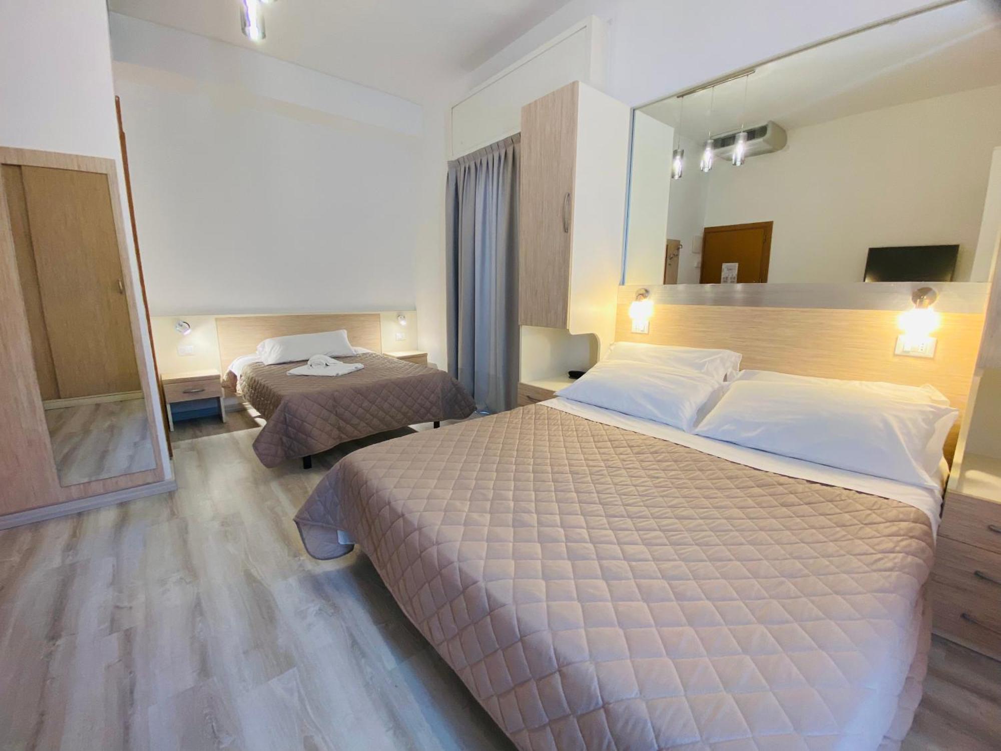Hotel Butterfly Rimini Eksteriør bilde