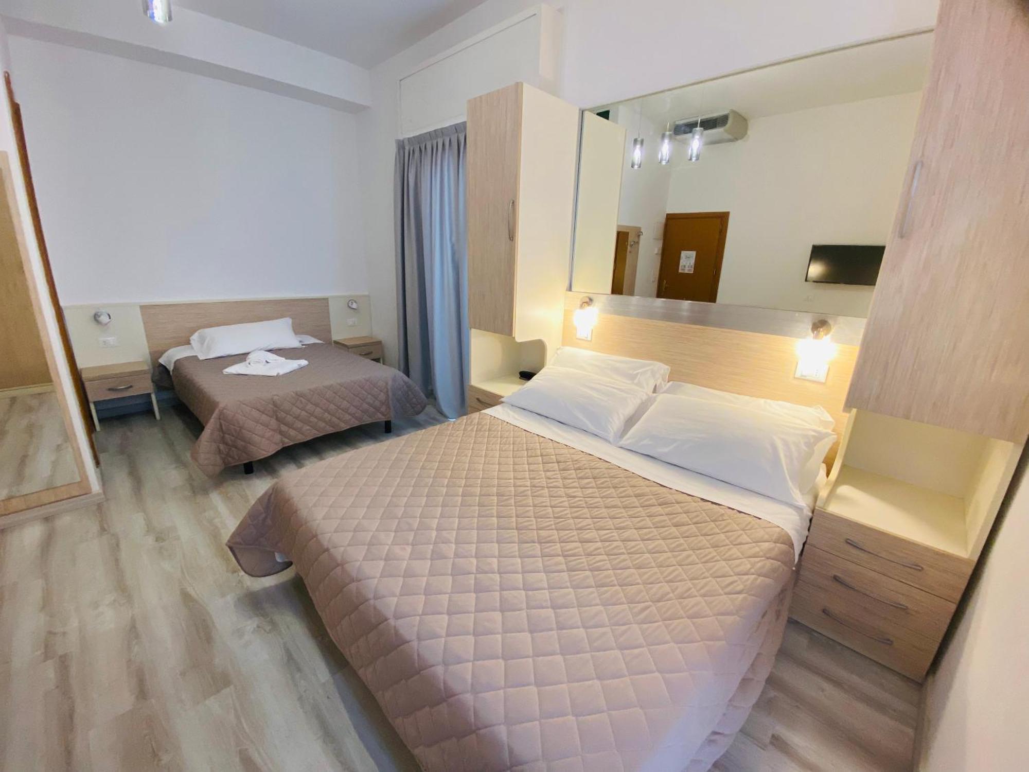Hotel Butterfly Rimini Eksteriør bilde
